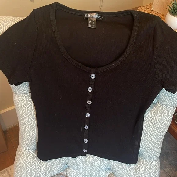 Black and Gray Button baby tee’s brand new - Picture 3 of 4
